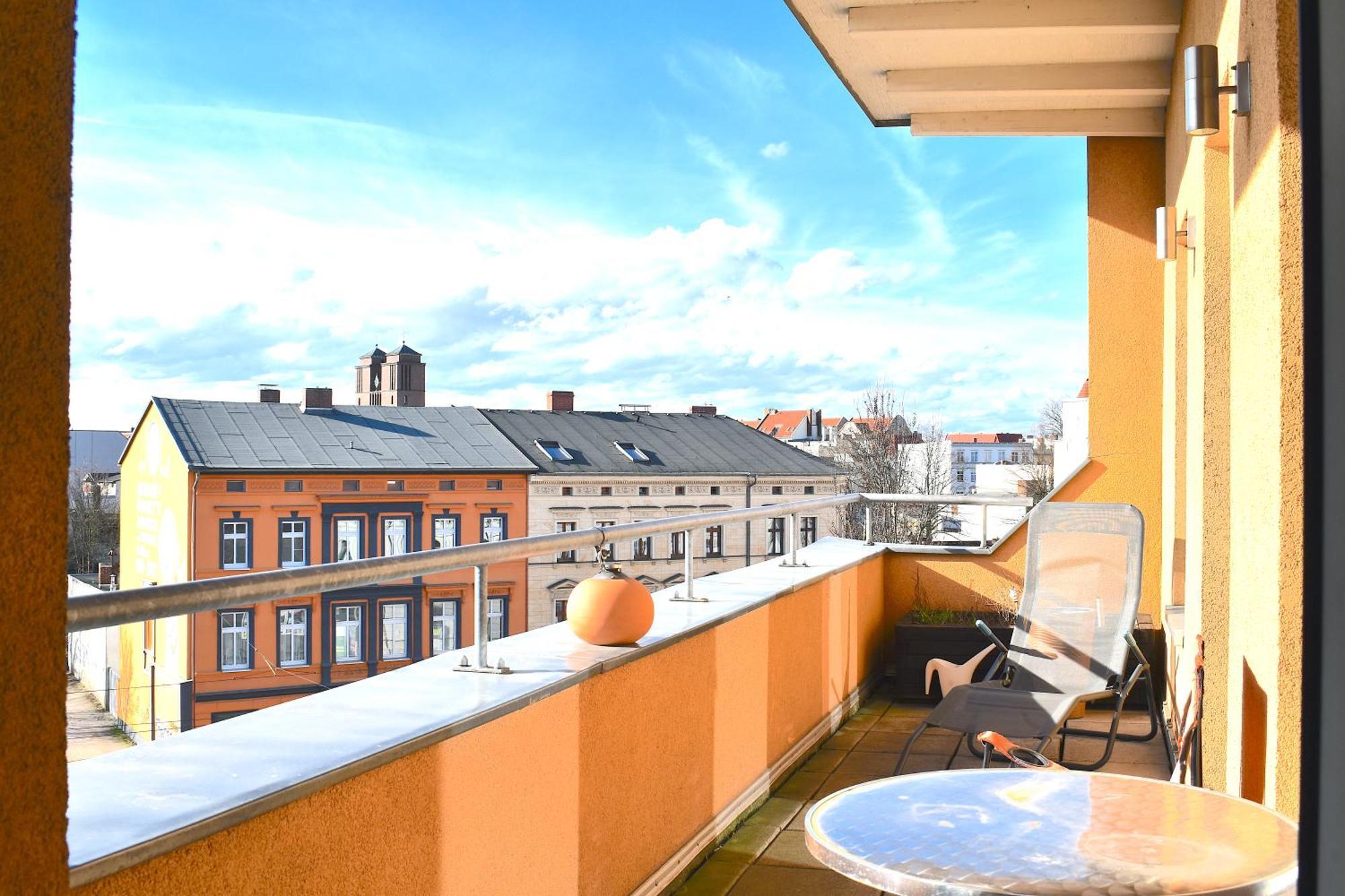 City-Dach-Apartment Mit Loggia - Balkon - Kamin Cottbus Exterior foto